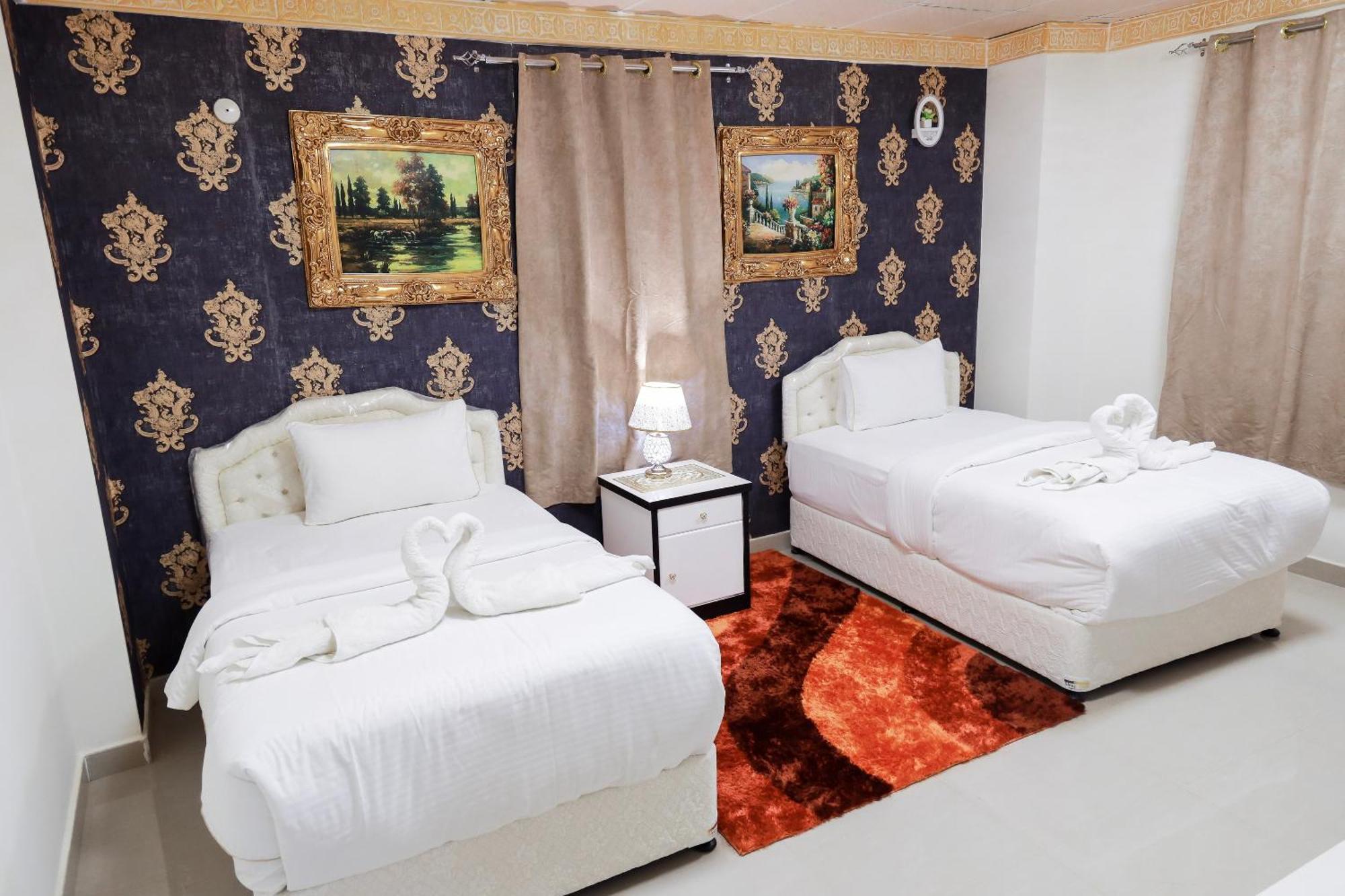 Capital O 141 Golden Rays Hotel Ibrā エクステリア 写真